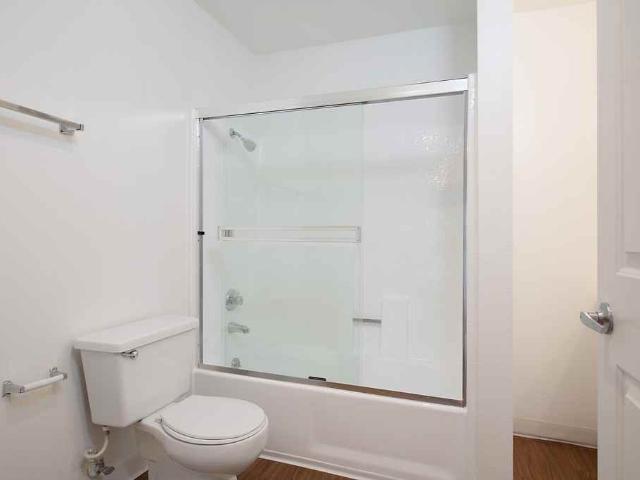 Apartment for rent in Canoga Park, California