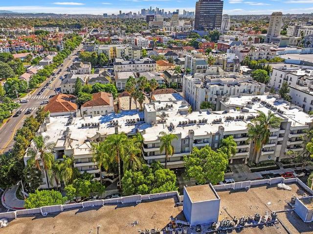 Apartment for rent in Canoga Park, California