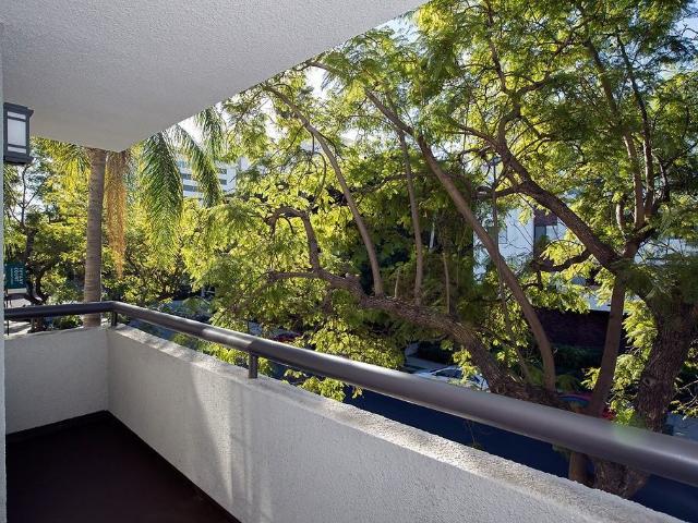 Apartment for rent in Canoga Park, California