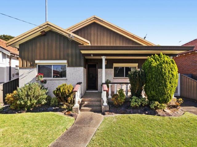 House for sale in Undercliffe, Sydney