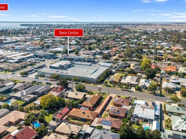 Apartment for sale in Yarrawonga, Victoria