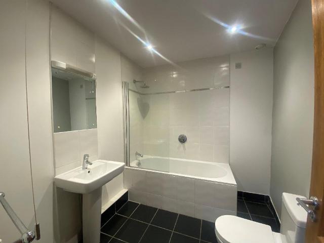 Apartment for rent in Garrison Side, Hull