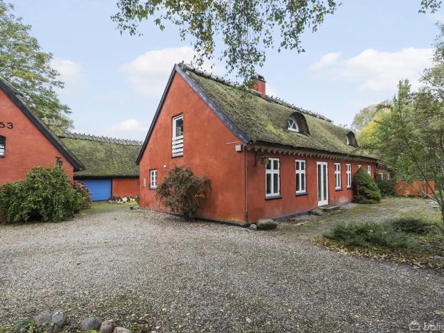 Landejendom til salg i Brøndby