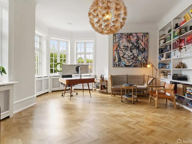 Ejendom til salg i Frederiksberg C, Brøndby