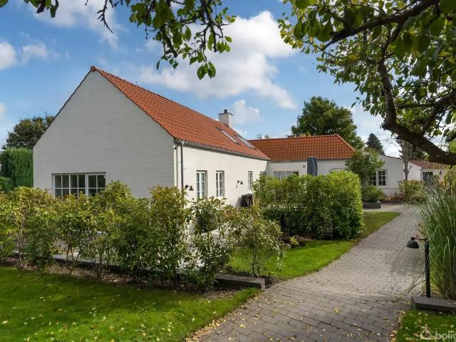 Villa til salg i Kirke Værløse, Brøndby