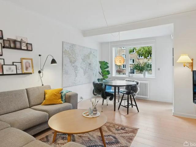 Ejendom til salg i Kongens Lyngby  , Brøndby