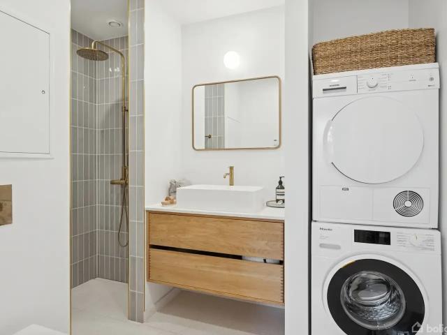 Ejendom til salg i Frederiksberg C, Brøndby