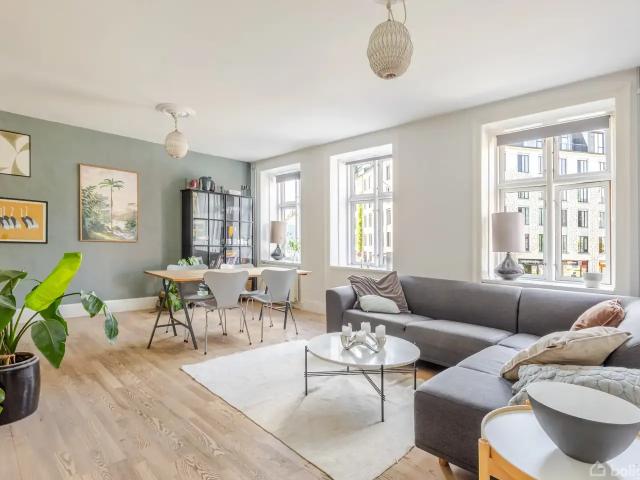 Ejendom til salg i Frederiksberg C, Brøndby