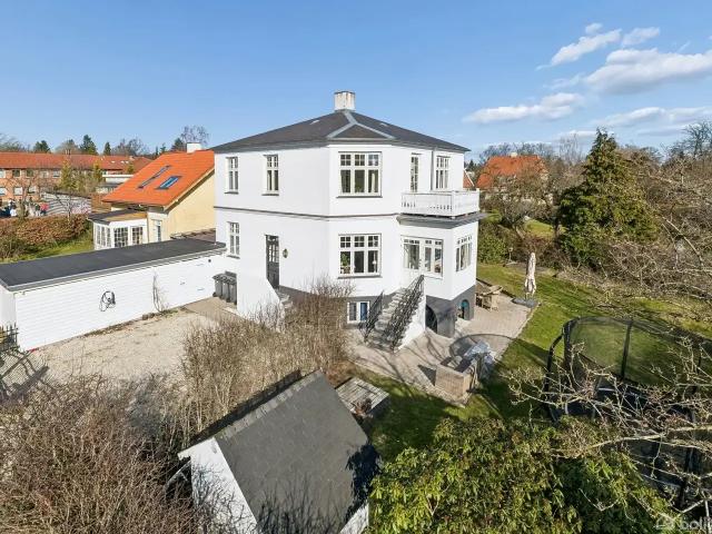 Villa til salg i Kongens Lyngby  , Brøndby