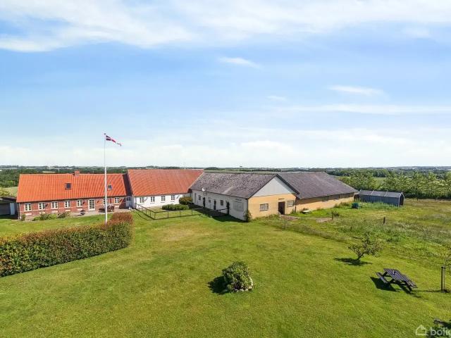 Ejendom til salg i Brønderslev-Dronninglund