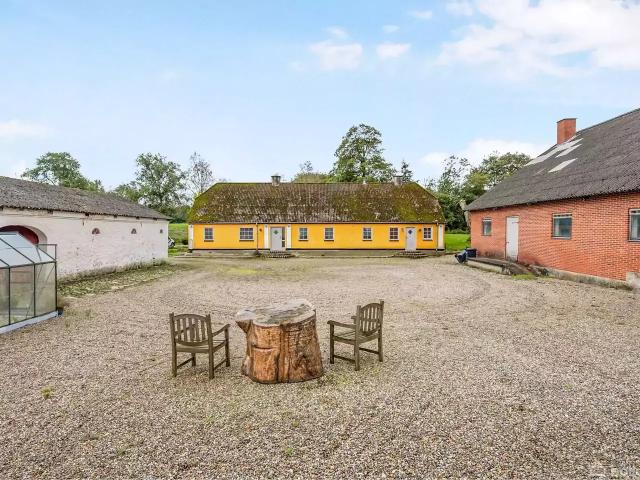 Landejendom til salg i Brønderslev-Dronninglund