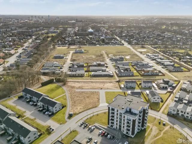 Ejendom til salg i Herning, Århus