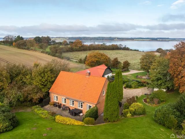 Landejendom til salg i Løgstrup, Viborg