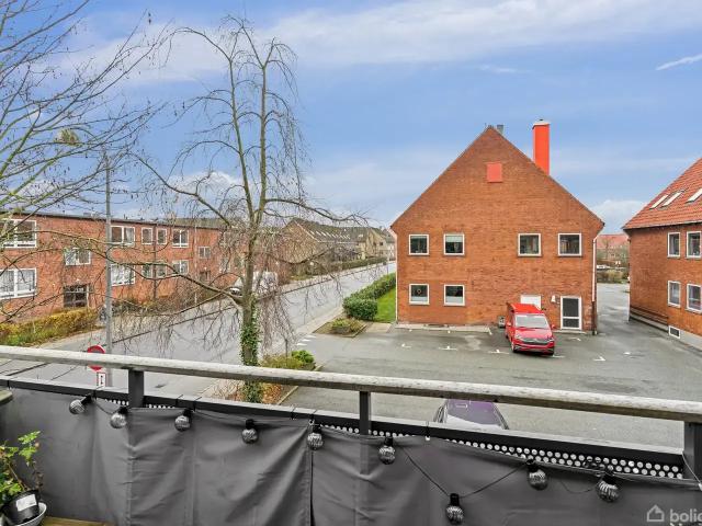 Ejendom til salg i Kongens Lyngby  , Brøndby