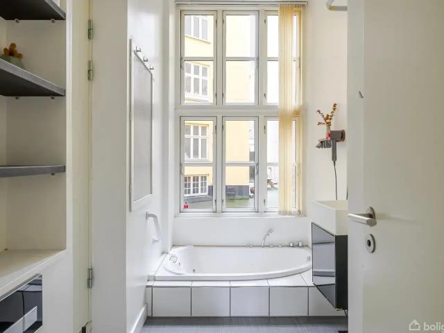 Ejendom til salg i Nørrebro, København
