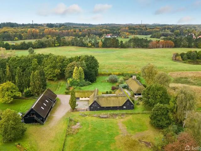 Landejendom til salg i Brøndby