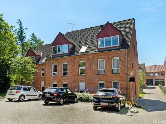 Ejendom til salg i Frederikssund, Brøndby