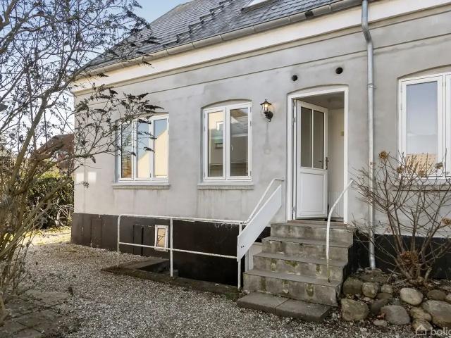 Ejendom til salg i Frederikssund, Brøndby