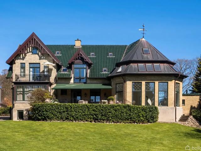 Villa til salg i Klampenborg, Brøndby