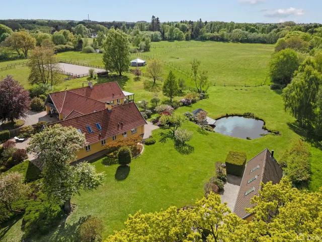 Villa til salg i Hellebæk, Brøndby