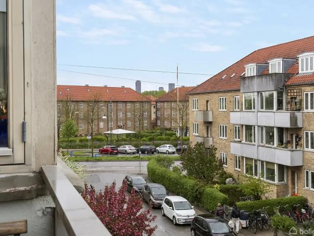Ejendom til salg i København, Brøndby