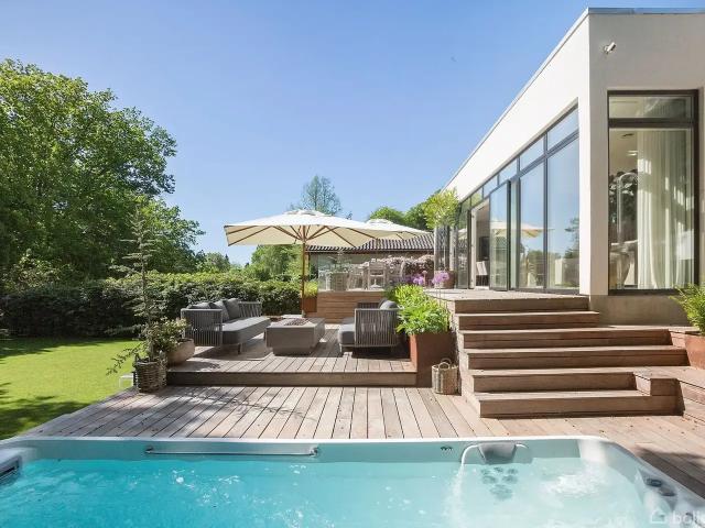 Villa til salg i Klampenborg, Brøndby