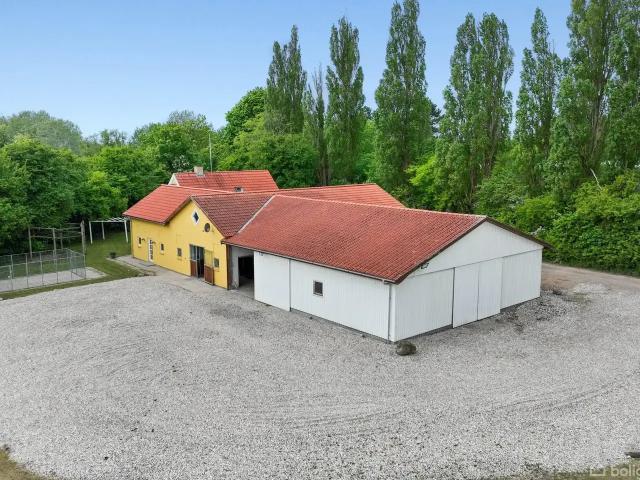 Landejendom til salg i Solrød