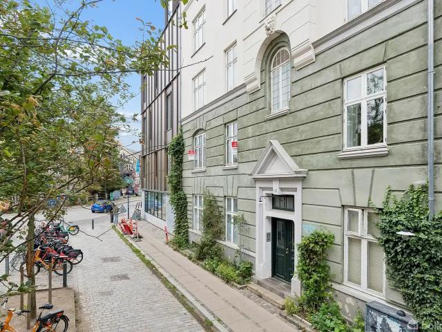 Ejendom til salg i København, Brøndby