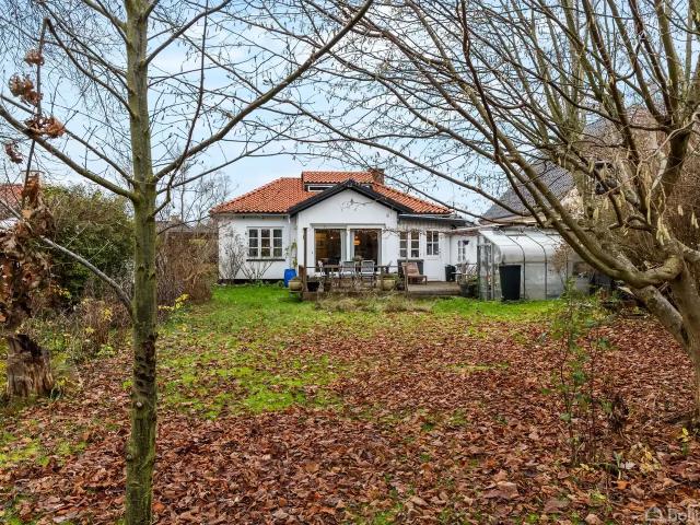 Ejendom til salg i Gladsaxe, Brøndby