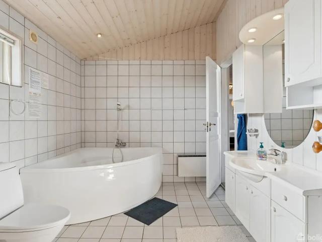 Ejendom til salg i Hvide Sande, Århus