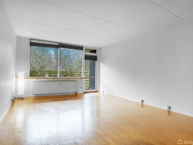 Ejendom til salg i Humlebæk, Brøndby