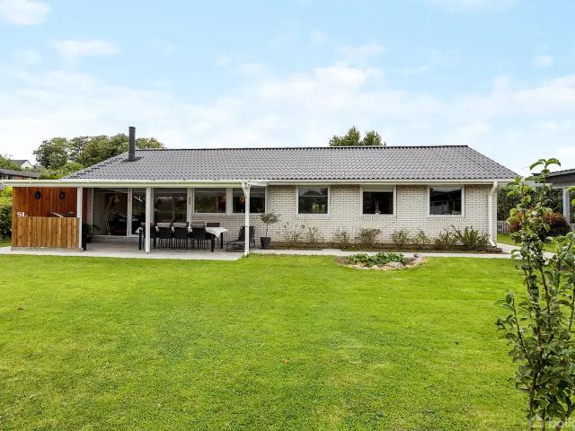 Villa til salg i Hellebæk, Brøndby