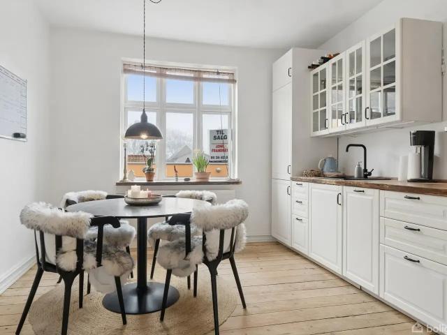 Ejendom til salg i Ebeltoft, Århus