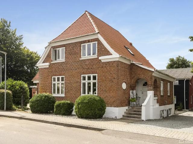 Villa til salg i Gesten, Vejen