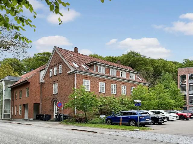 Ejendom til salg i Helsinge, Brøndby