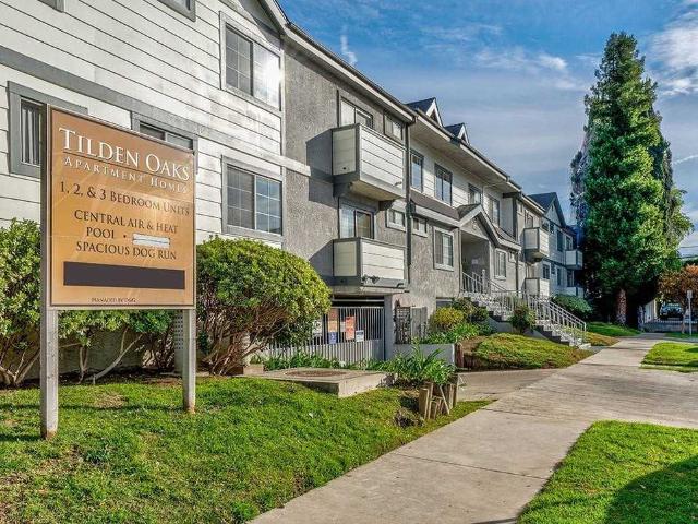 Apartment for rent in Sherman Oaks Neighborhood Council District, Canoga Park