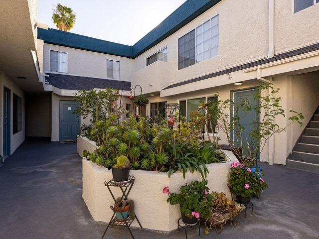 Apartment for rent in Sherman Oaks Neighborhood Council District, Canoga Park