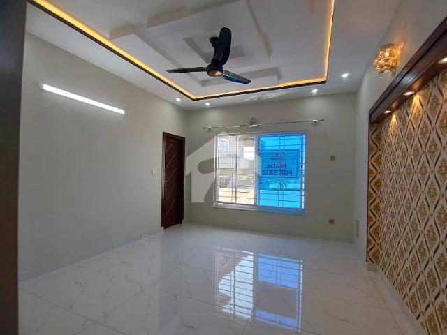 Building for rent in Islamabad