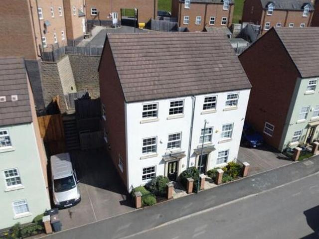 House for sale in Camp Hill