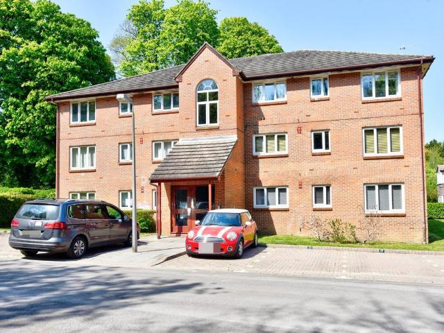 Apartment for rent in Henley-on-Thames, Berrick Salome