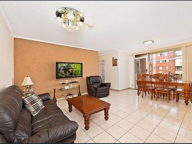 Apartment for rent in Eastlakes, Sydney