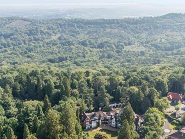 House for sale in Fole, Surrey