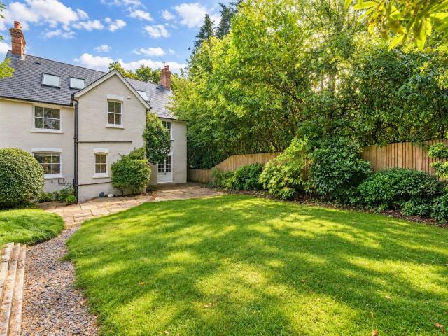 Apartment for rent in Beacon Hill, Waverley