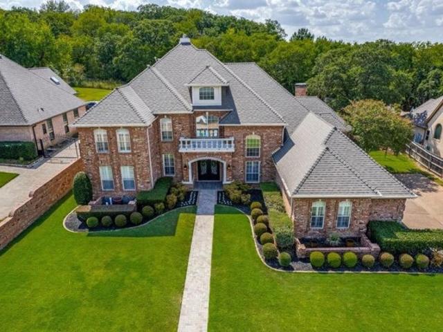 House for sale in Colleyville, Texas