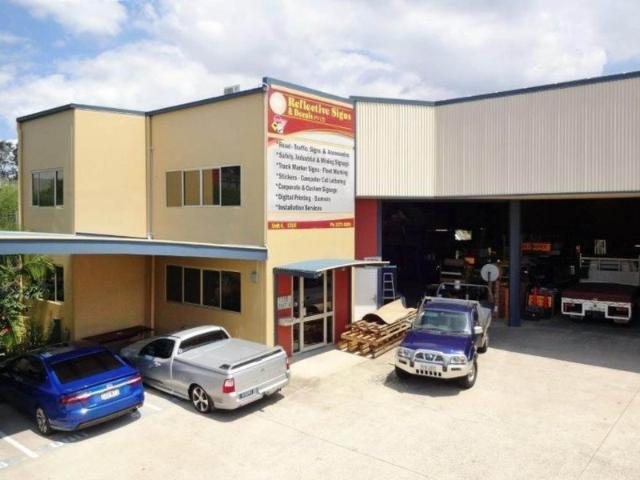 Warehouse for rent in Toombul, Queensland
