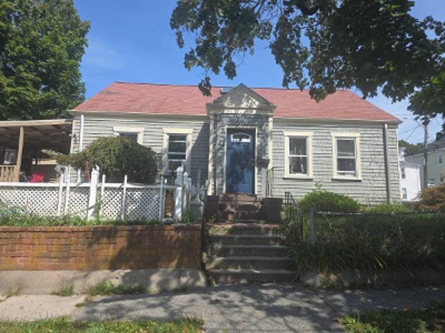 House for sale in Bristol, Massachusetts