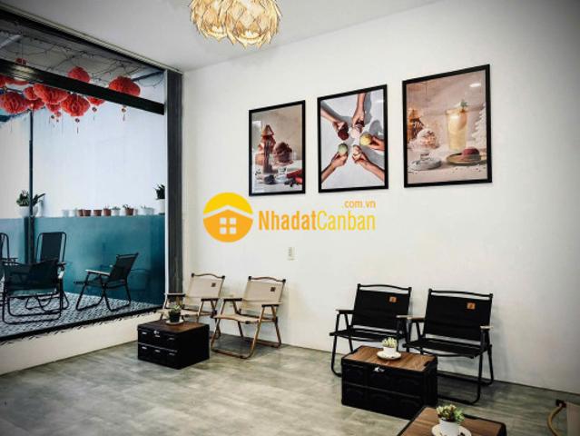 Nhà mặt phố bán