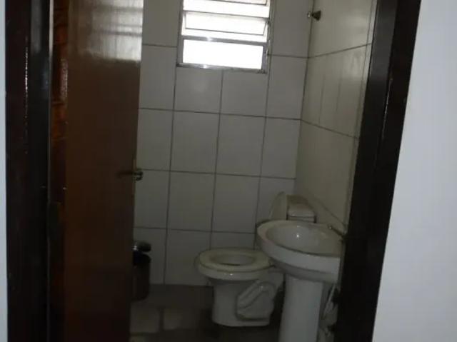 Ponto Comercial aluguel em Região Imediata de São Paulo, Região Metropolitana de São Paulo