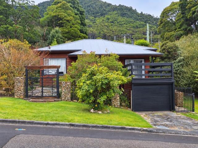 House for sale in Rosebery, West Coast