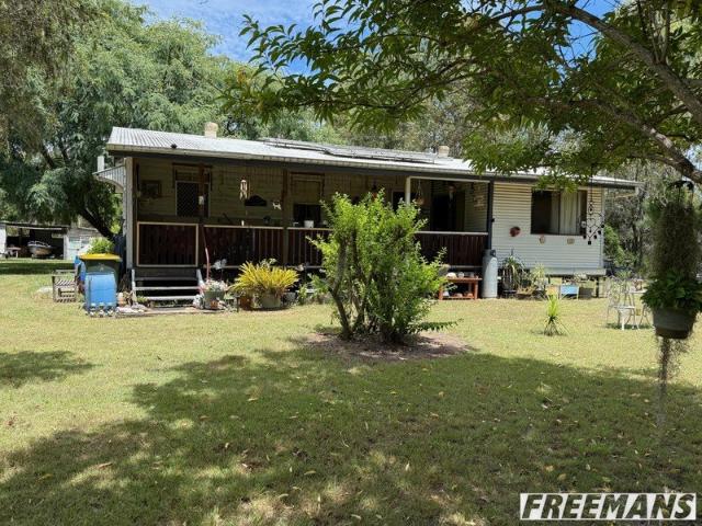 Cottage for sale in Blackbutt, Queensland